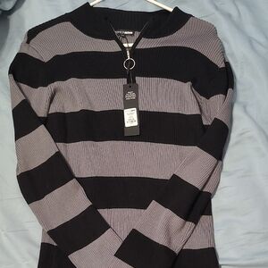 FashionNova XL Black and Gray Striped Women's Sweater